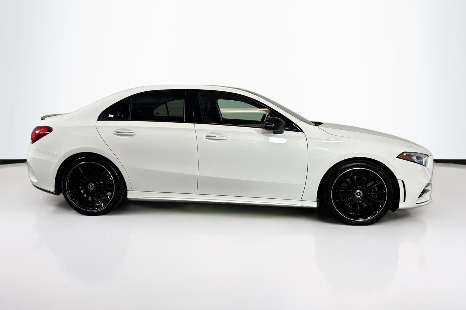 2019 Mercedes Benz A 220 photo 4