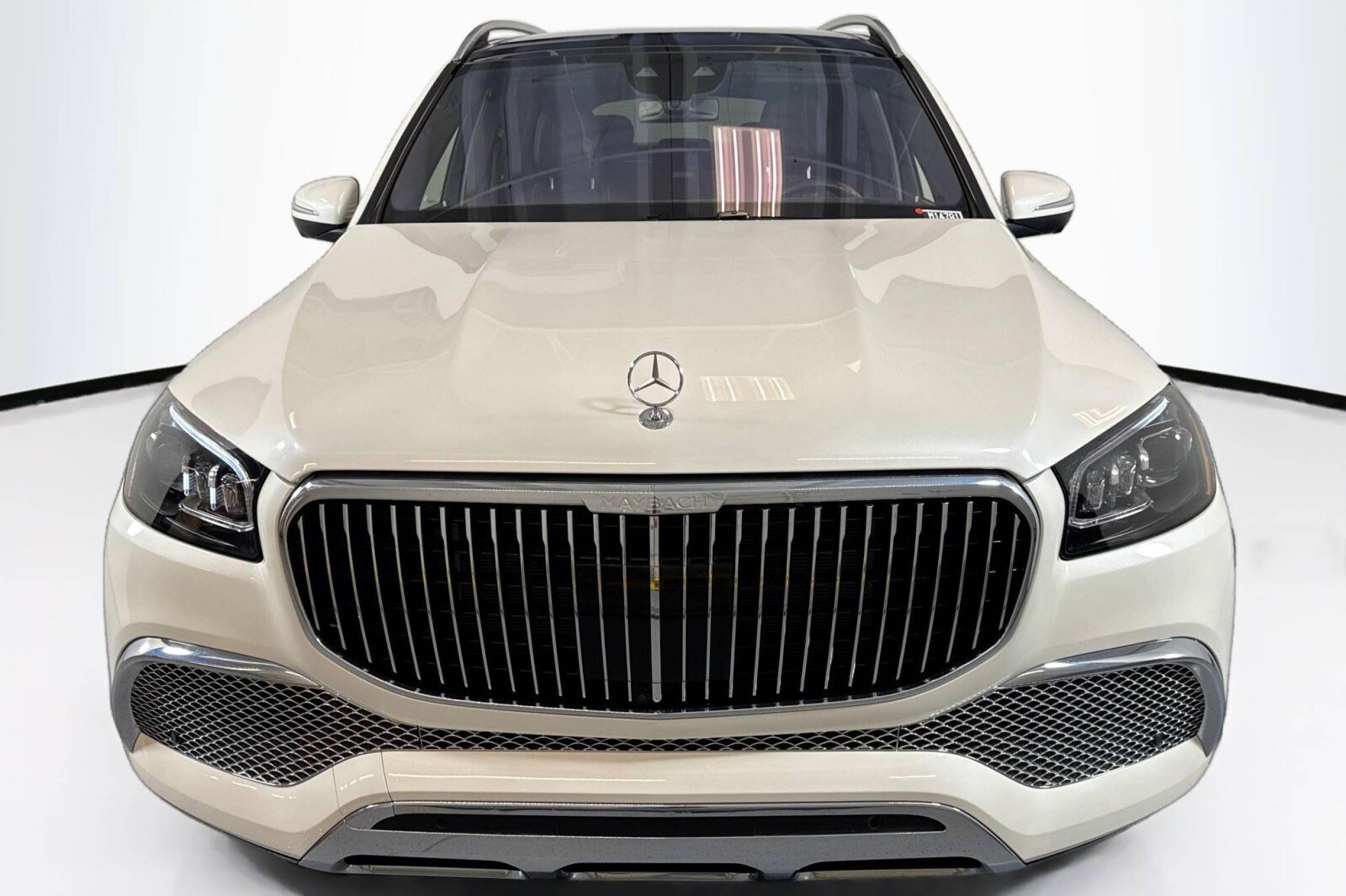 2023 Mercedes Benz GLS Maybach 600 4MATIC photo 2