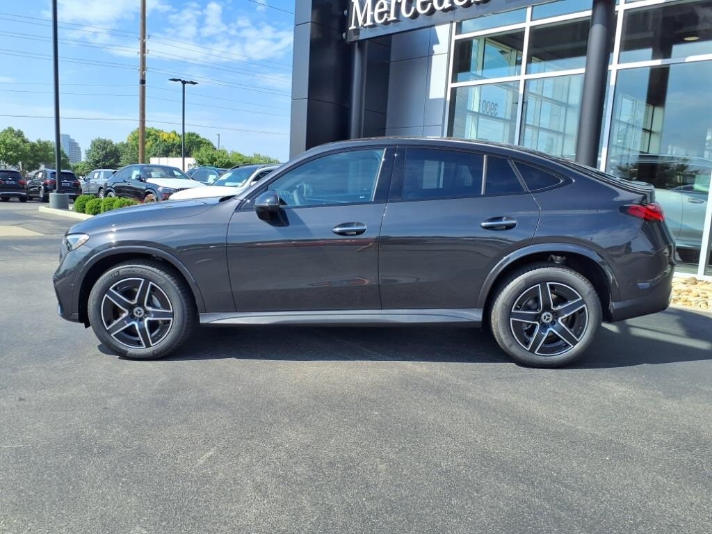 2026 Mercedes Benz GLC 300 4MATIC photo 3