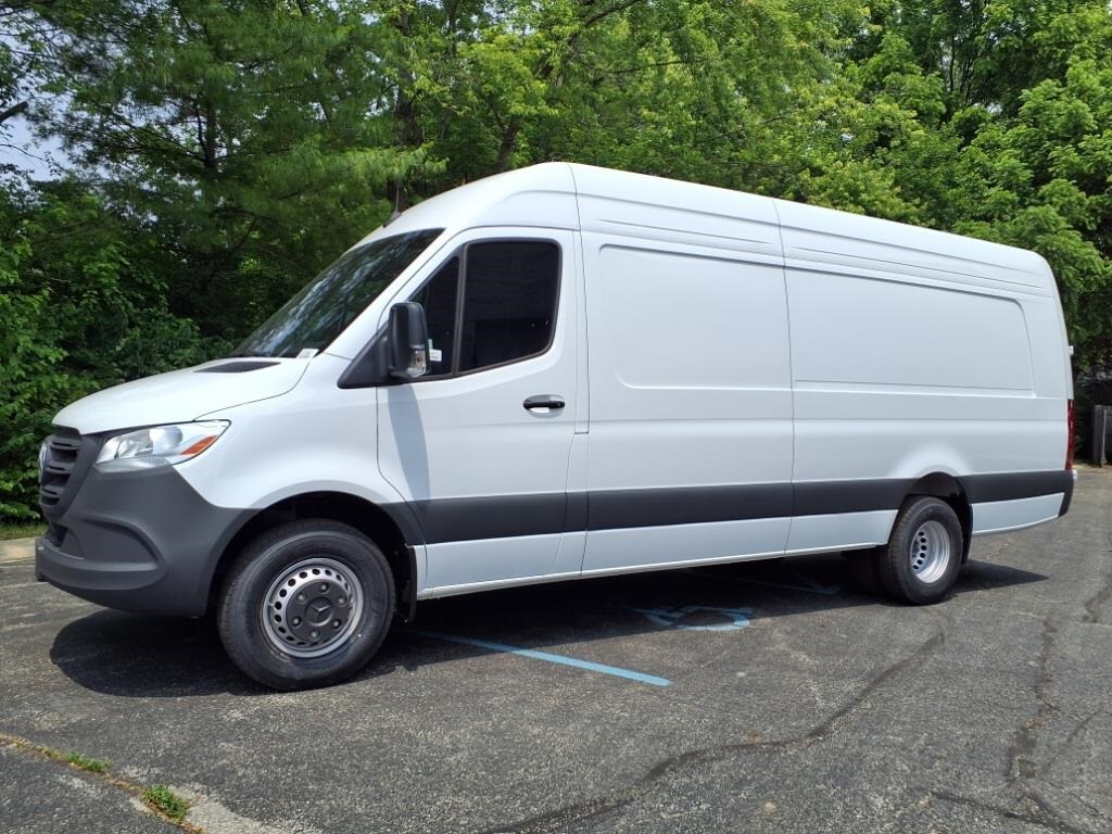 New 2025 Mercedes-Benz Sprinter 3500XD High Roof 4-Cyl Diesel HO Van Extended Cargo Van