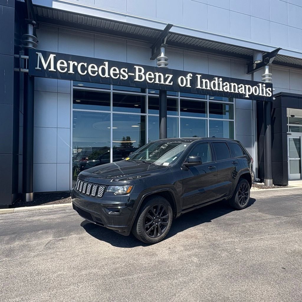 2018 Jeep Grand Cherokee Altitude 4WD's photo