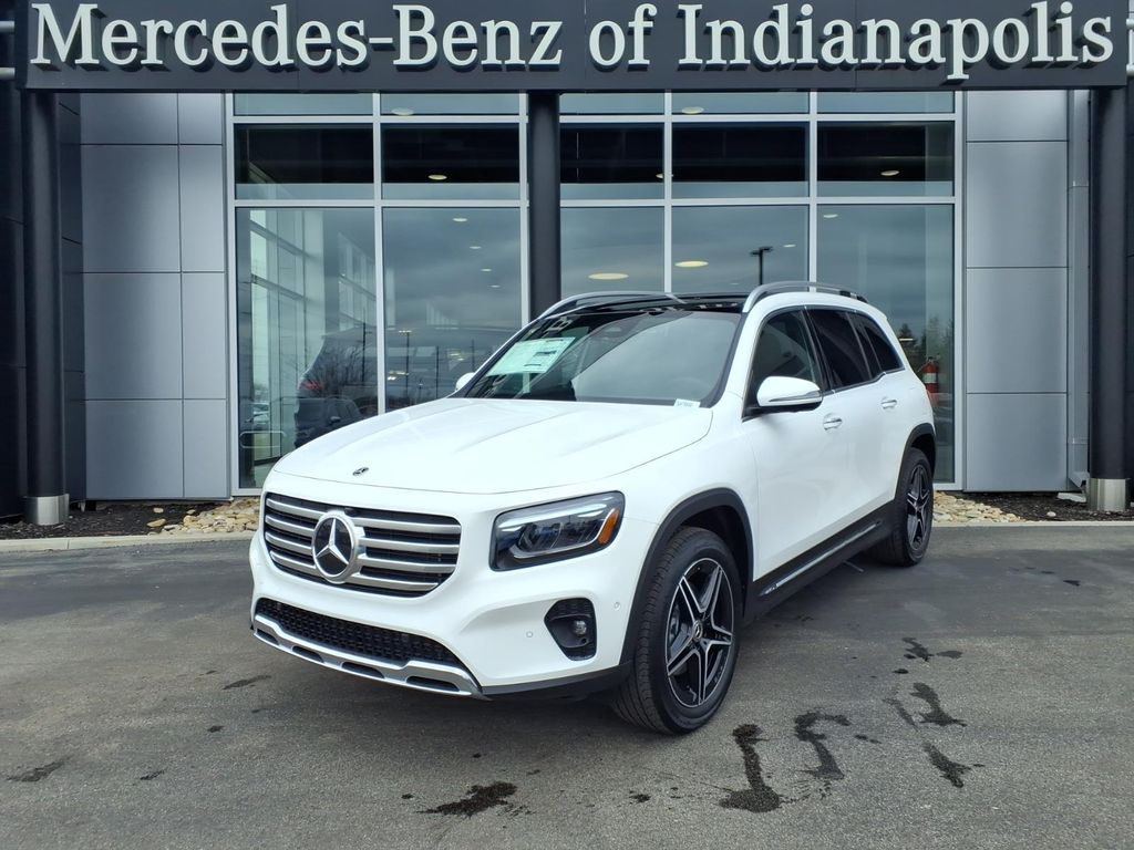 2026 Mercedes-Benz GLB GLB 250 4MATIC's photo