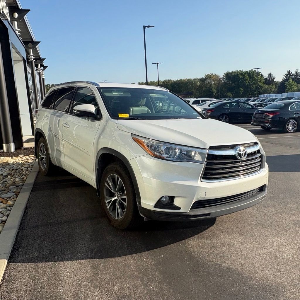 Used 2016 Toyota Highlander XLE V6 SUV