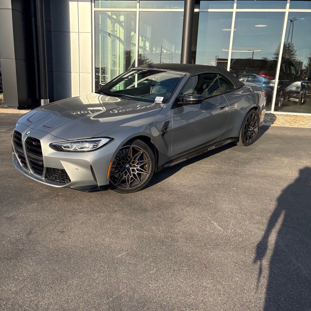 2022 Bmw M4 Convertible photo 3