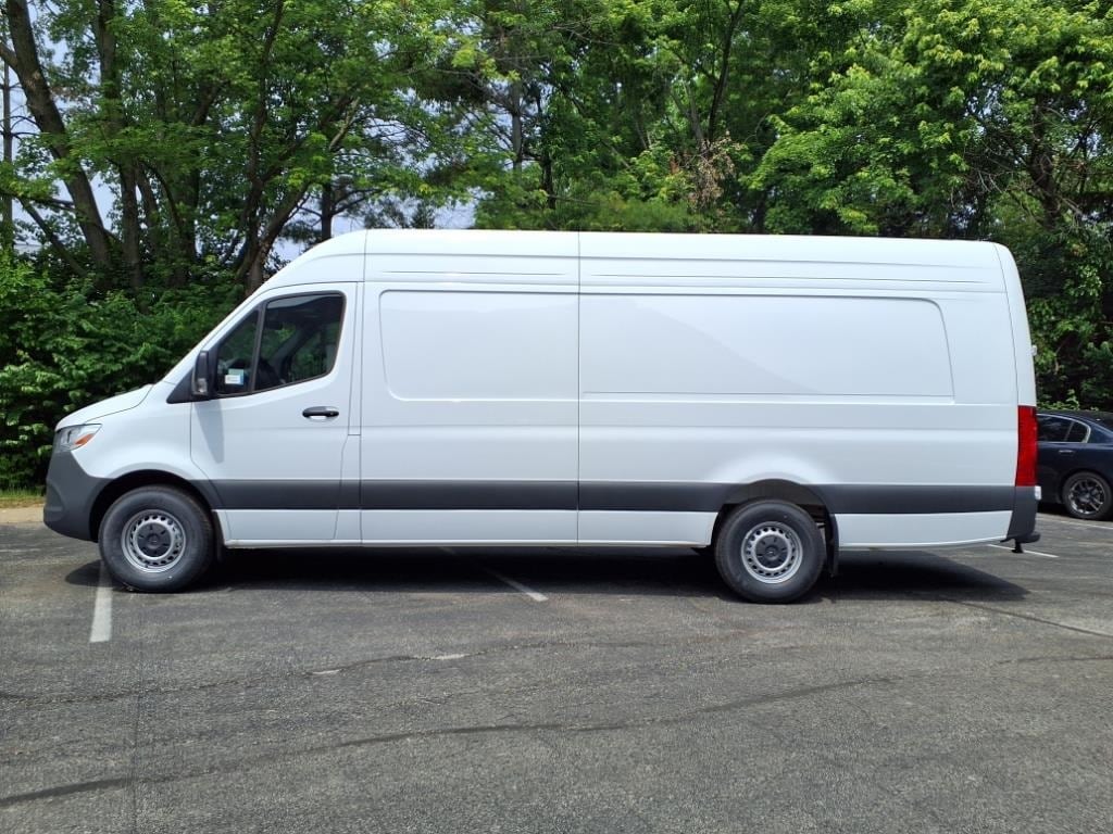 New 2025 Mercedes-Benz Sprinter 2500 High Roof 4-Cyl Diesel HO Van Extended Cargo Van
