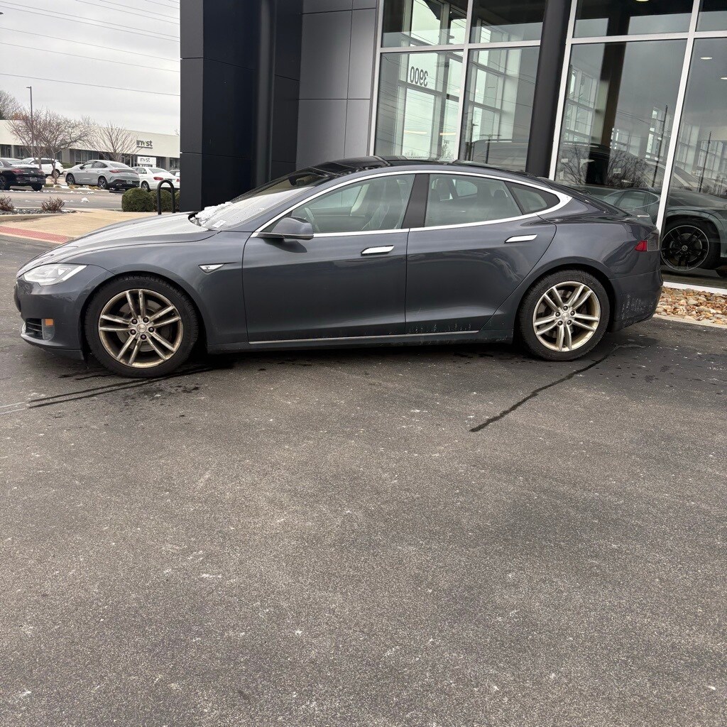 2016 Tesla Model S 70D photo 4