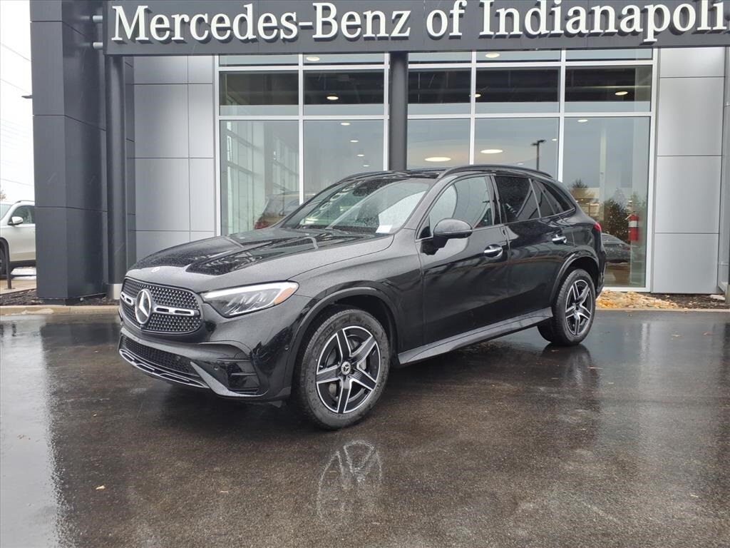 2026 Mercedes Benz GLC 300 4MATIC photo 2