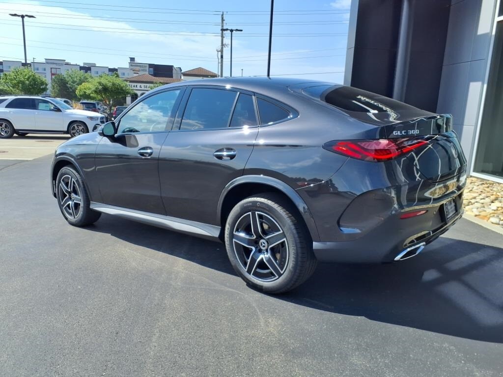 2026 Mercedes Benz GLC 300 4MATIC photo 4