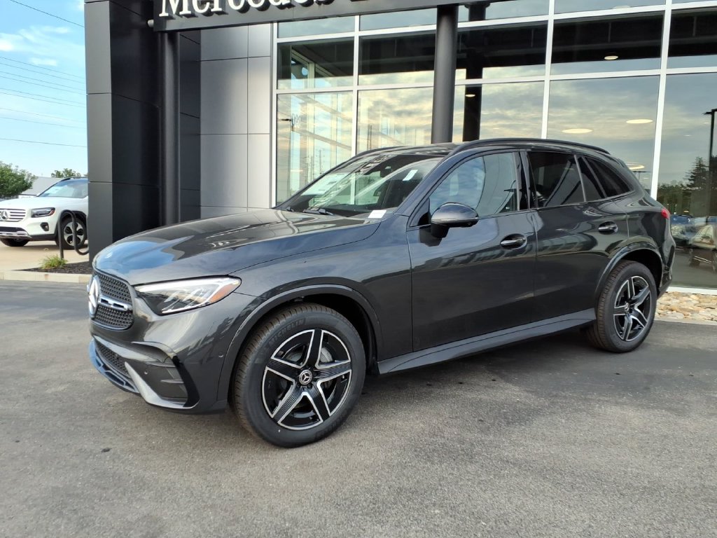 New 2027 Mercedes-Benz GLC 300 SUV