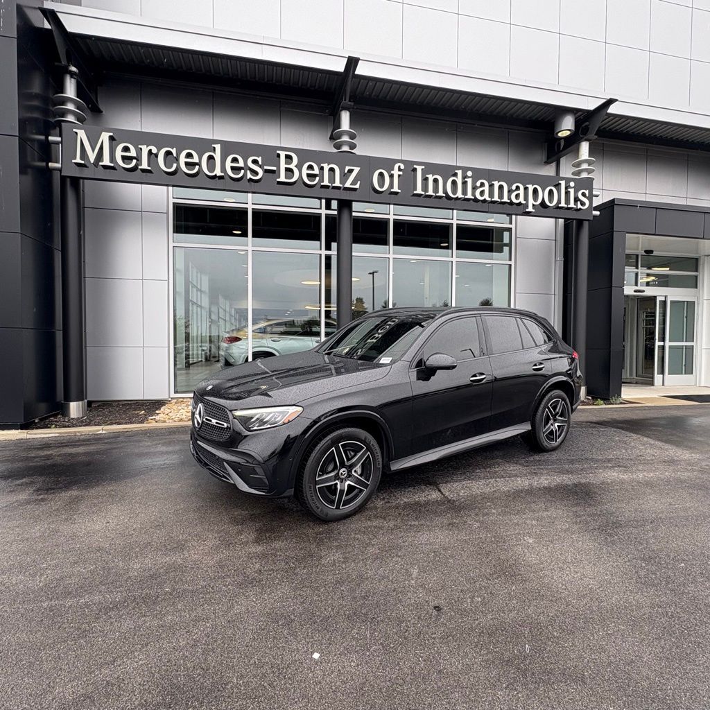 2025 Mercedes-Benz GLC GLC 300 4MATIC's photo