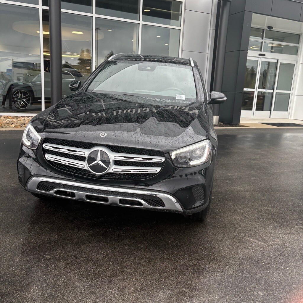 2022 Mercedes Benz GLC 300 4MATIC photo 3