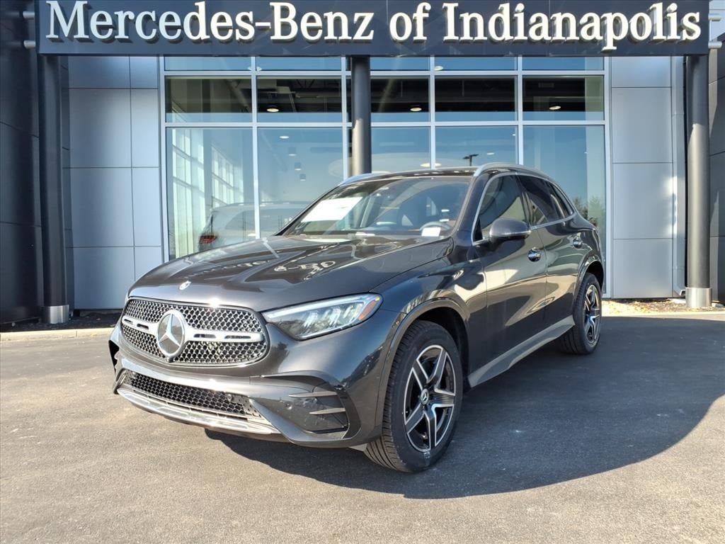 2026 Mercedes-Benz GLC Base's photo