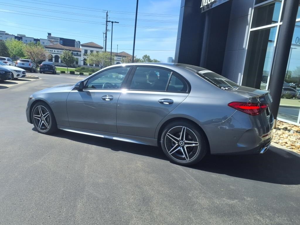 2025 Mercedes Benz C 300 Sedan photo 4