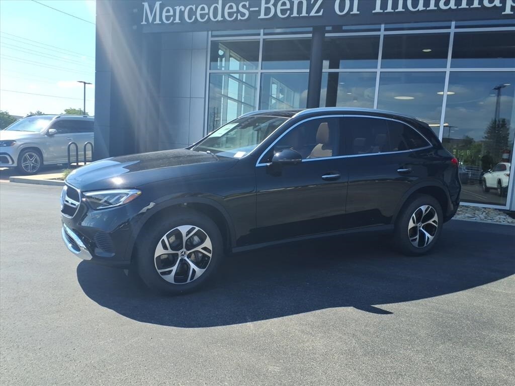 2026 Mercedes Benz GLC 350e 4MATIC photo 2