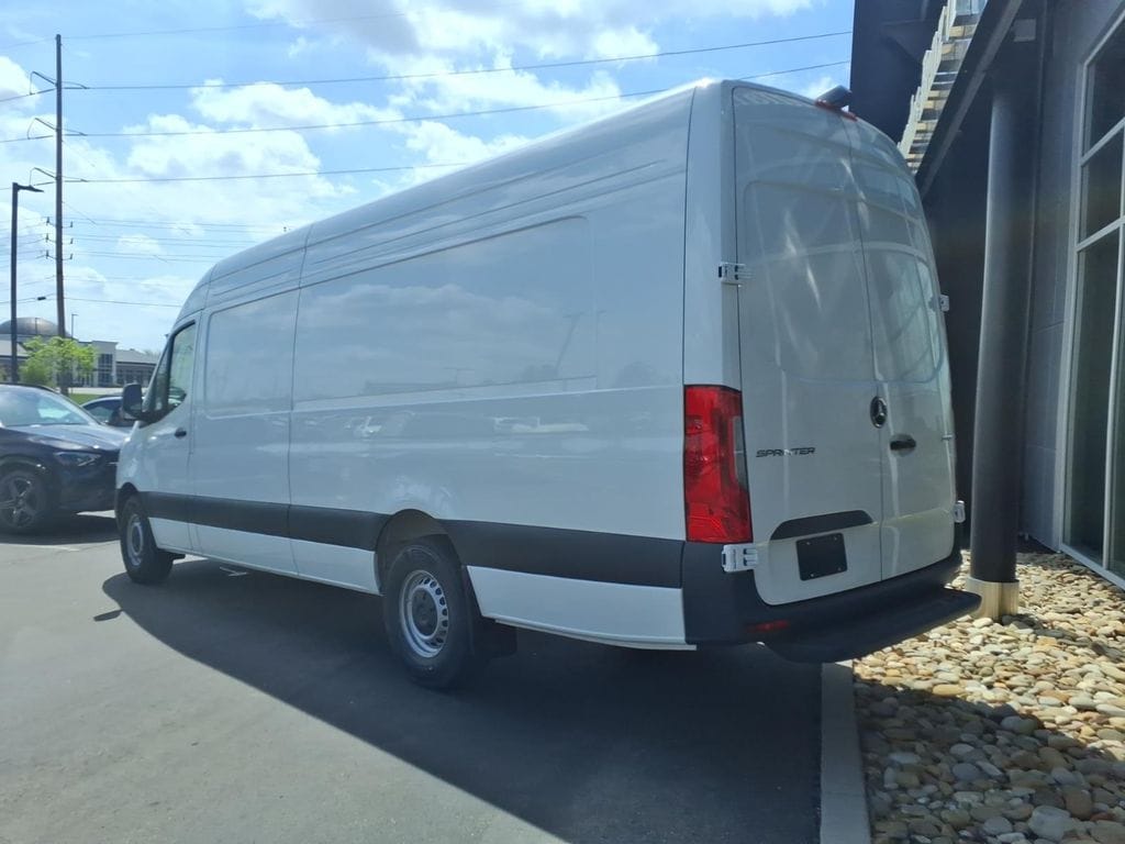 New 2026 Mercedes-Benz Sprinter 2500 High Roof 4-Cyl Diesel HO Van Extended Cargo Van