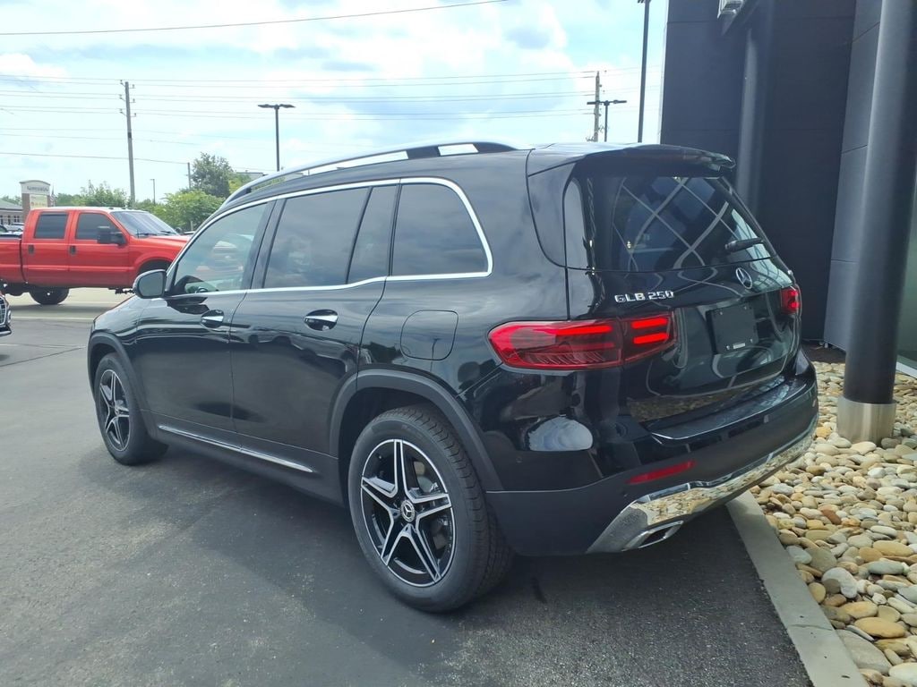 New 2026 Mercedes-Benz GLB 250 4MATIC SUV