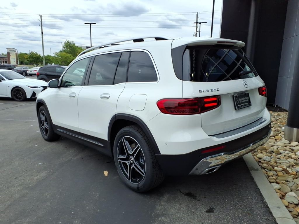 New 2026 Mercedes-Benz GLB 250 4MATIC SUV