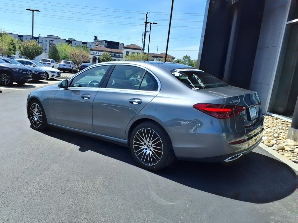 2025 Mercedes Benz C 300 Sedan photo 4