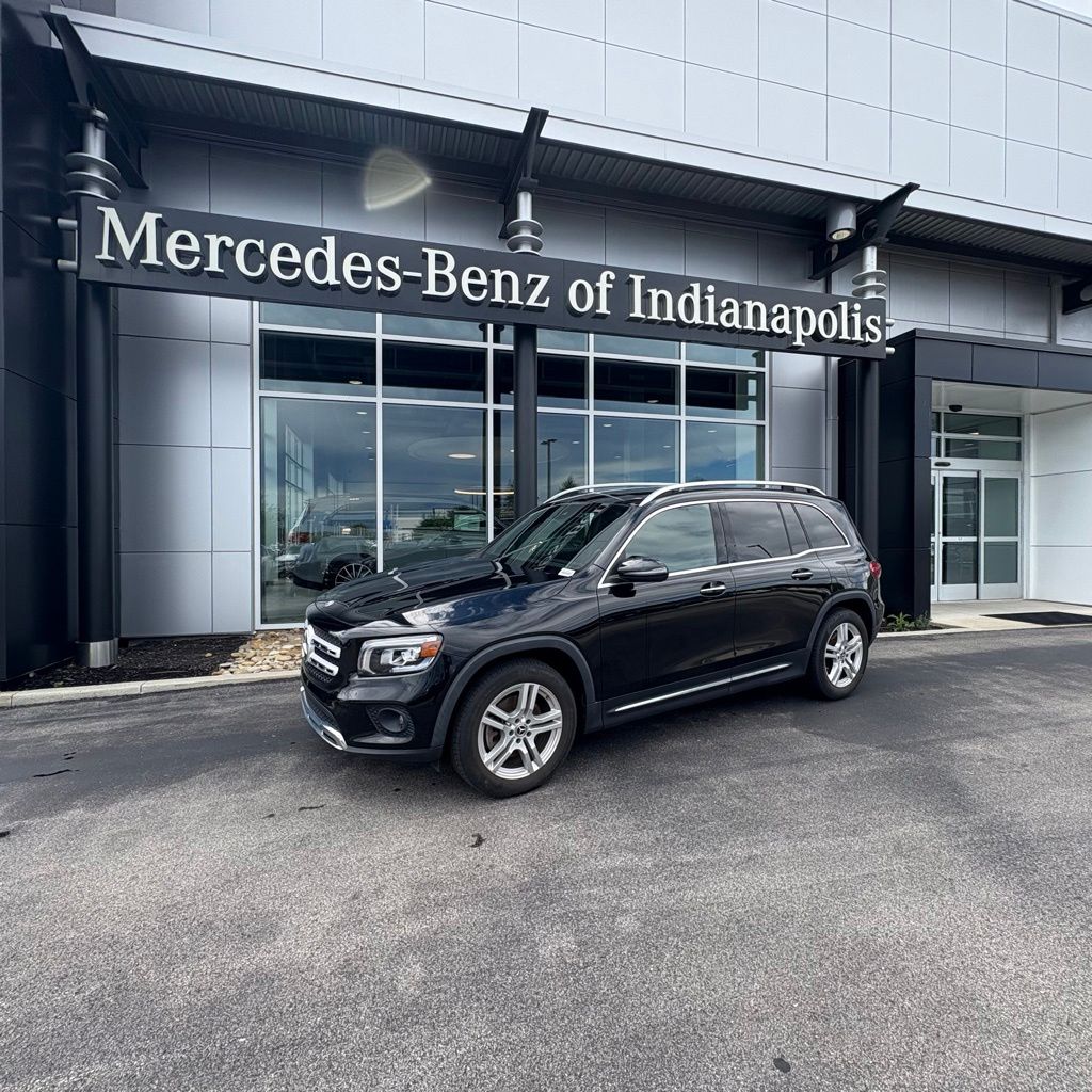 2022 Mercedes-Benz GLB GLB 250 4MATIC's photo