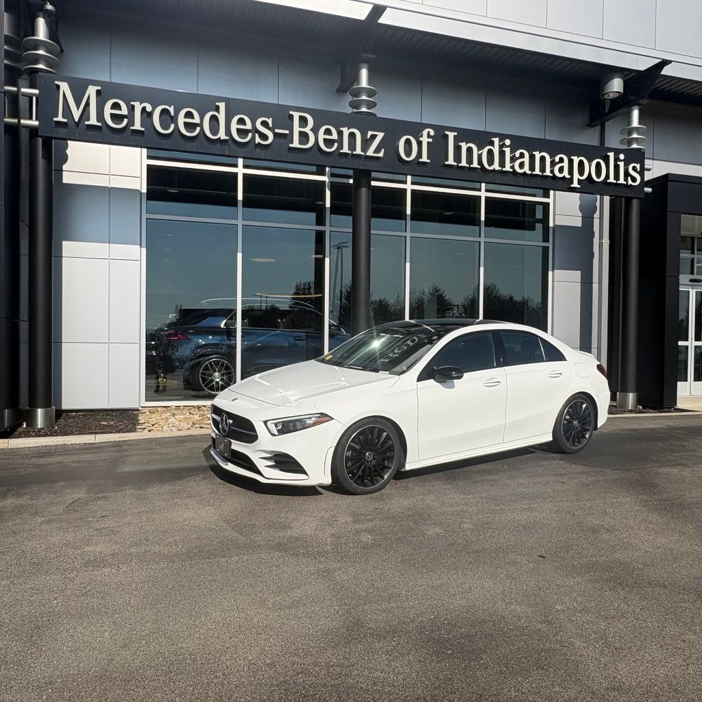 2019 Mercedes-Benz A-Class A220 4MATIC's photo
