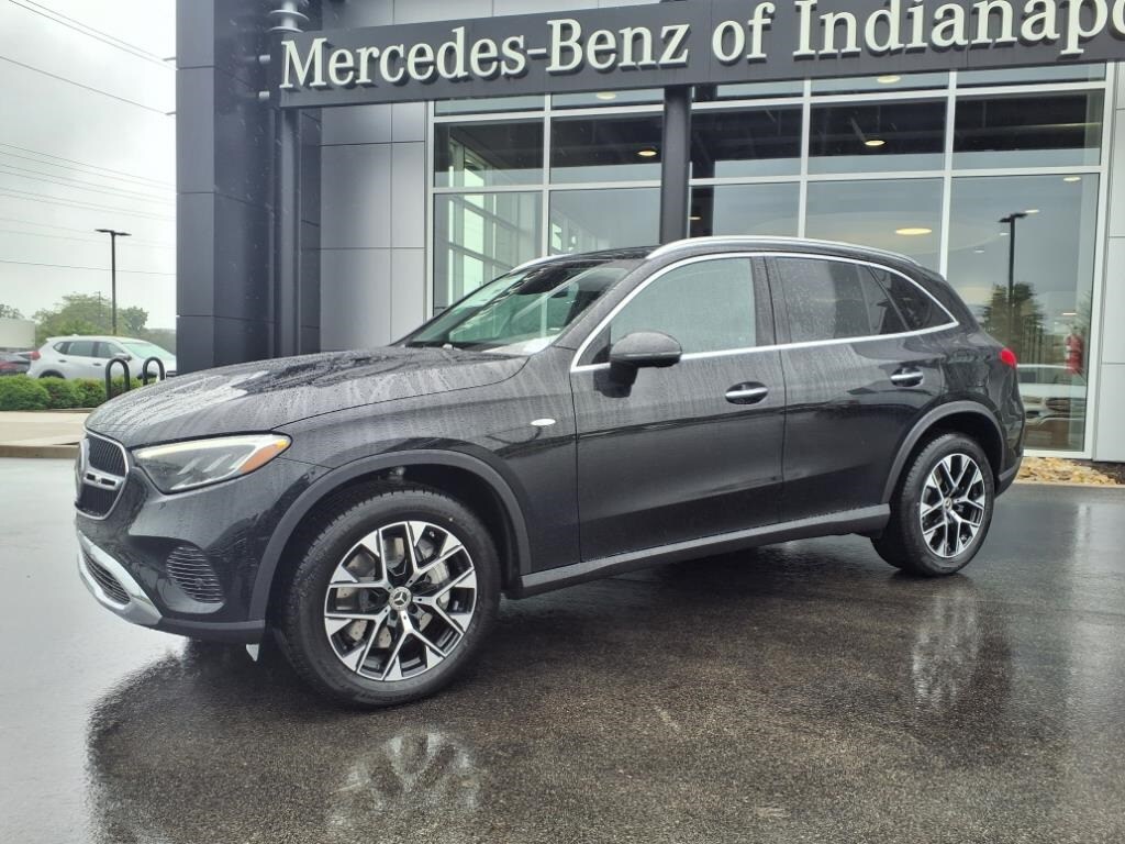 2025 Mercedes Benz GLC 350e 4MATIC photo 2