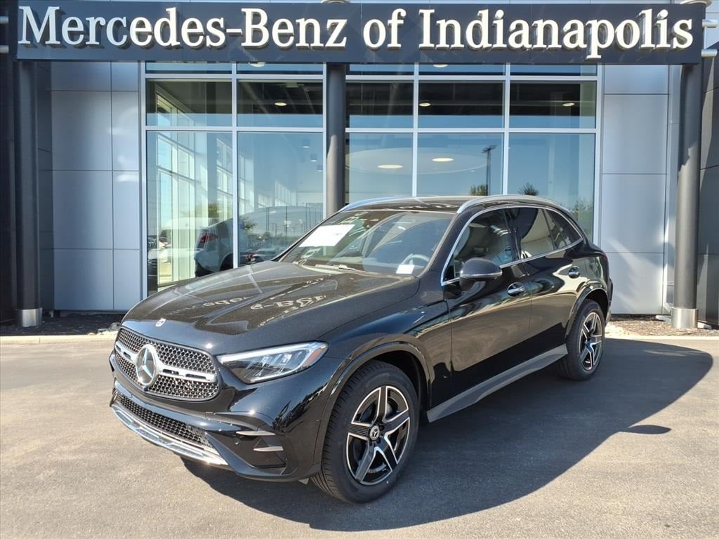 2026 Mercedes-Benz GLC Base's photo