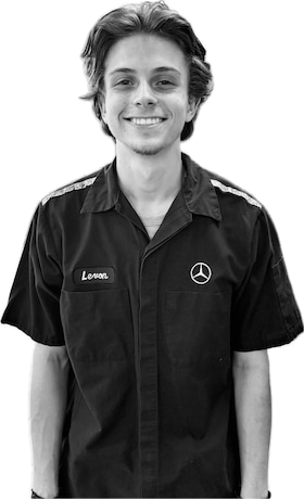 Staff member Levon Richardson from ID_a9b732