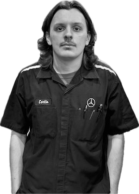 Staff member Curtis Beal from ID_a9b732