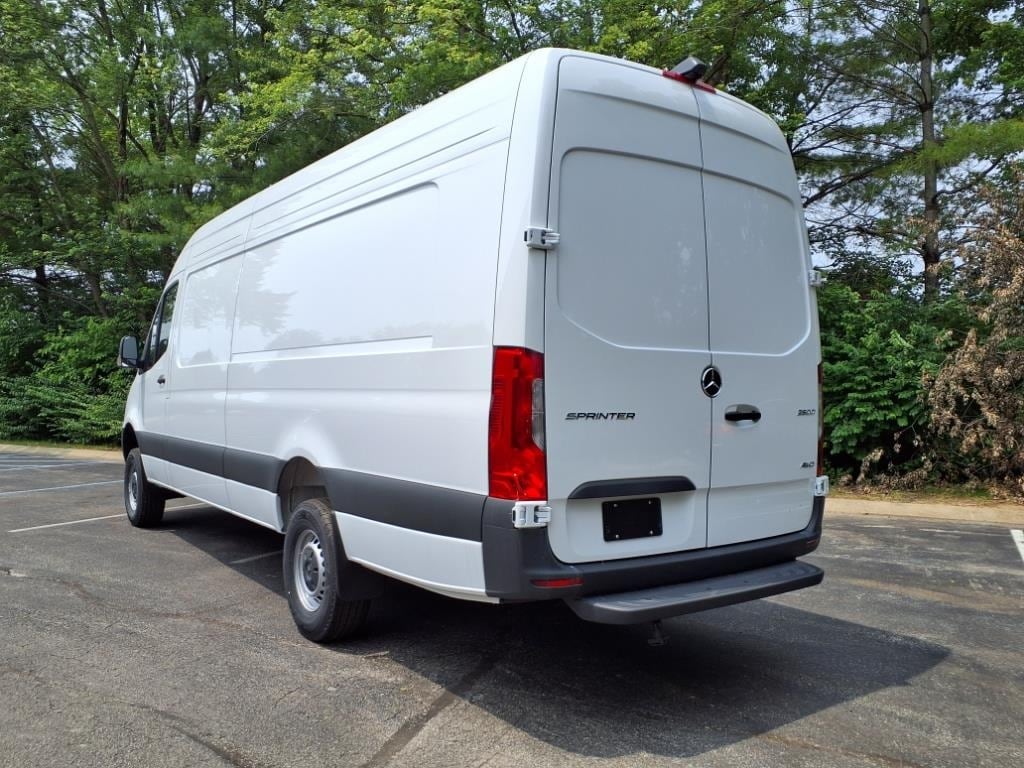 New 2025 Mercedes-Benz Sprinter 2500 High Roof 4-Cyl Diesel HO Van Extended Cargo Van