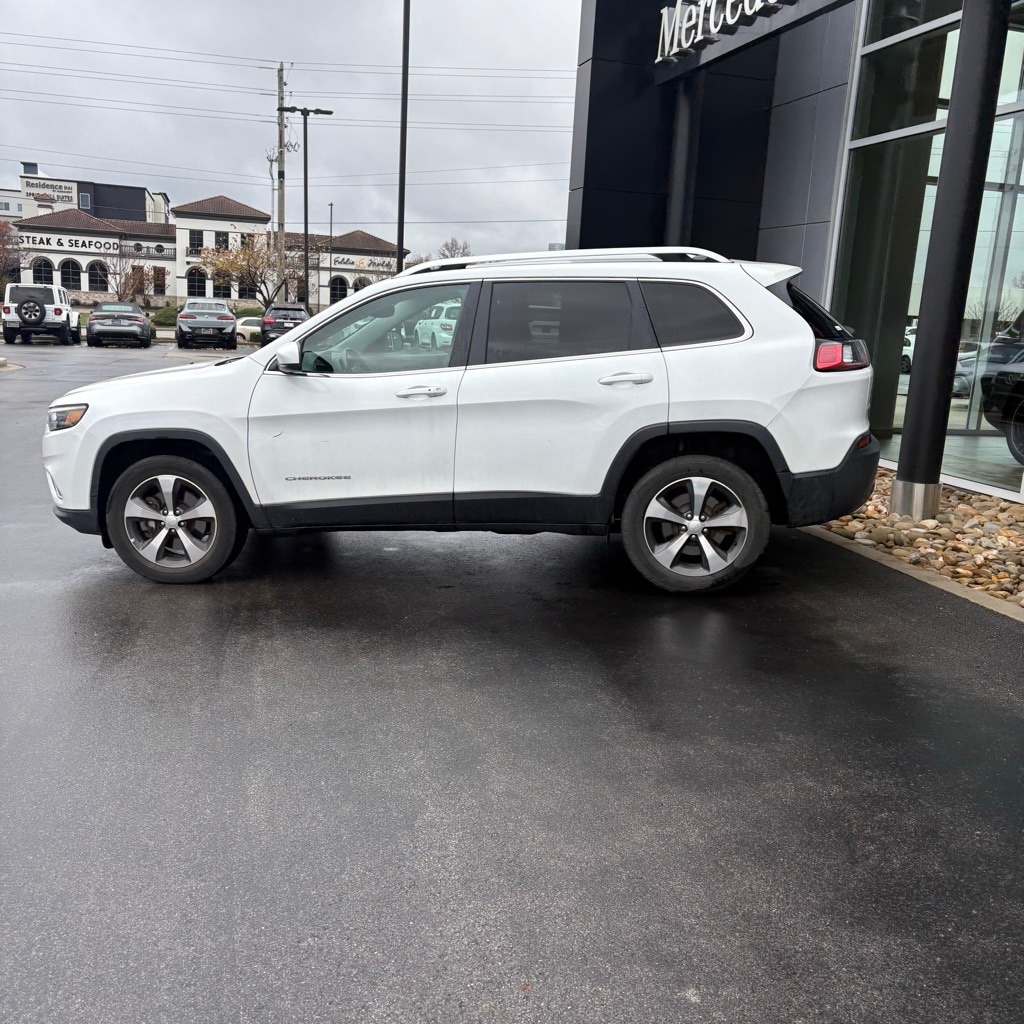 Used 2019 Jeep Cherokee Limited SUV