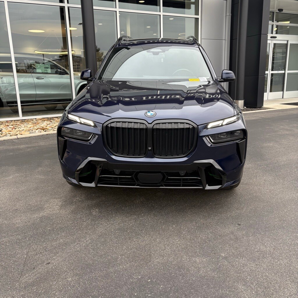 2023 Bmw X7 xDrive40i photo 2