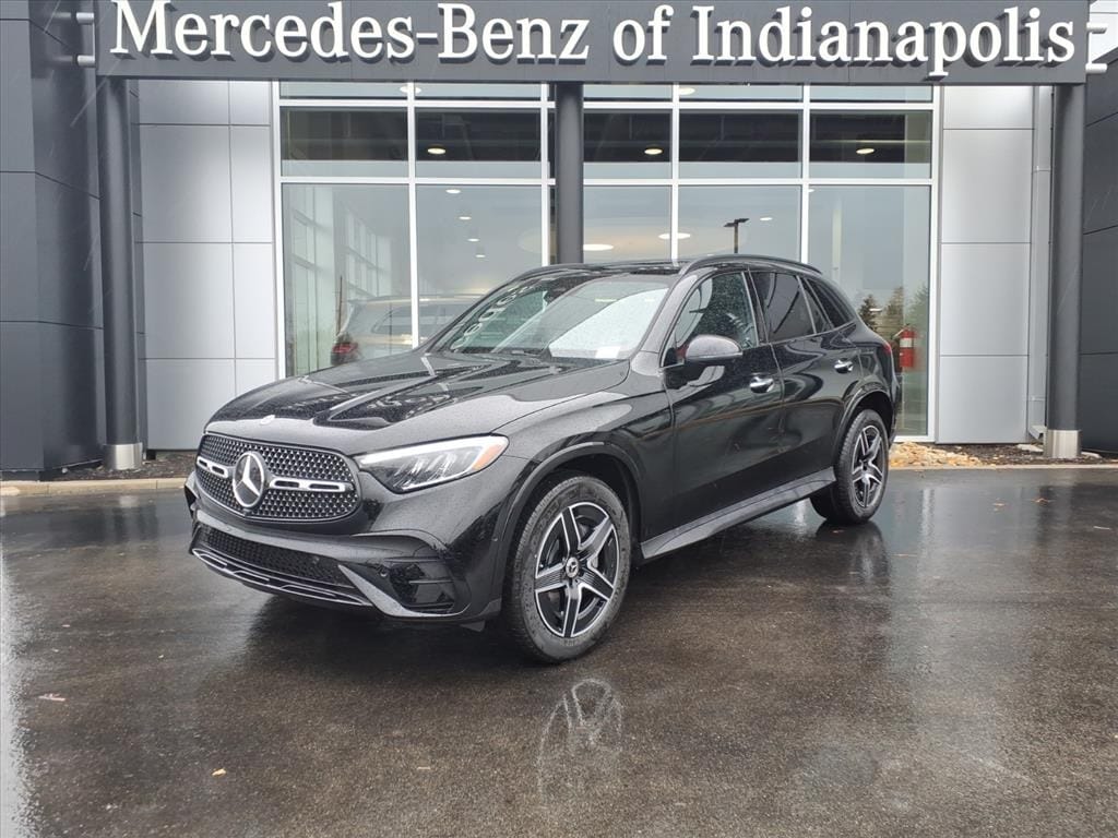 2026 Mercedes-Benz GLC Base's photo