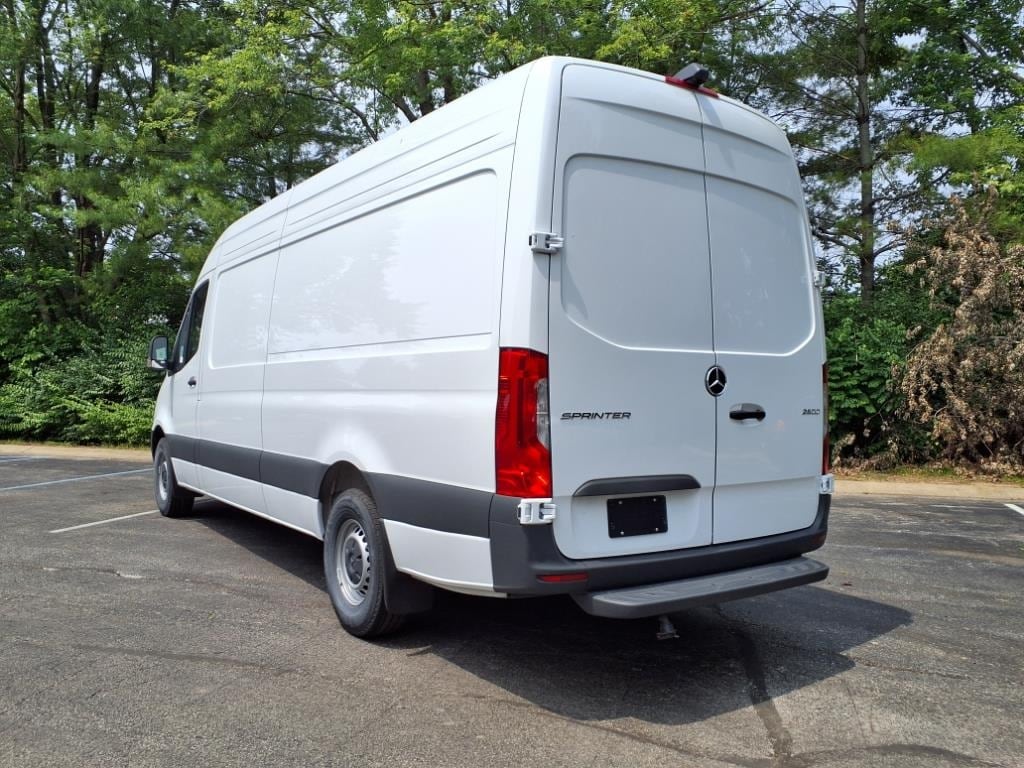 New 2025 Mercedes-Benz Sprinter 2500 High Roof 4-Cyl Diesel HO Van Cargo Van