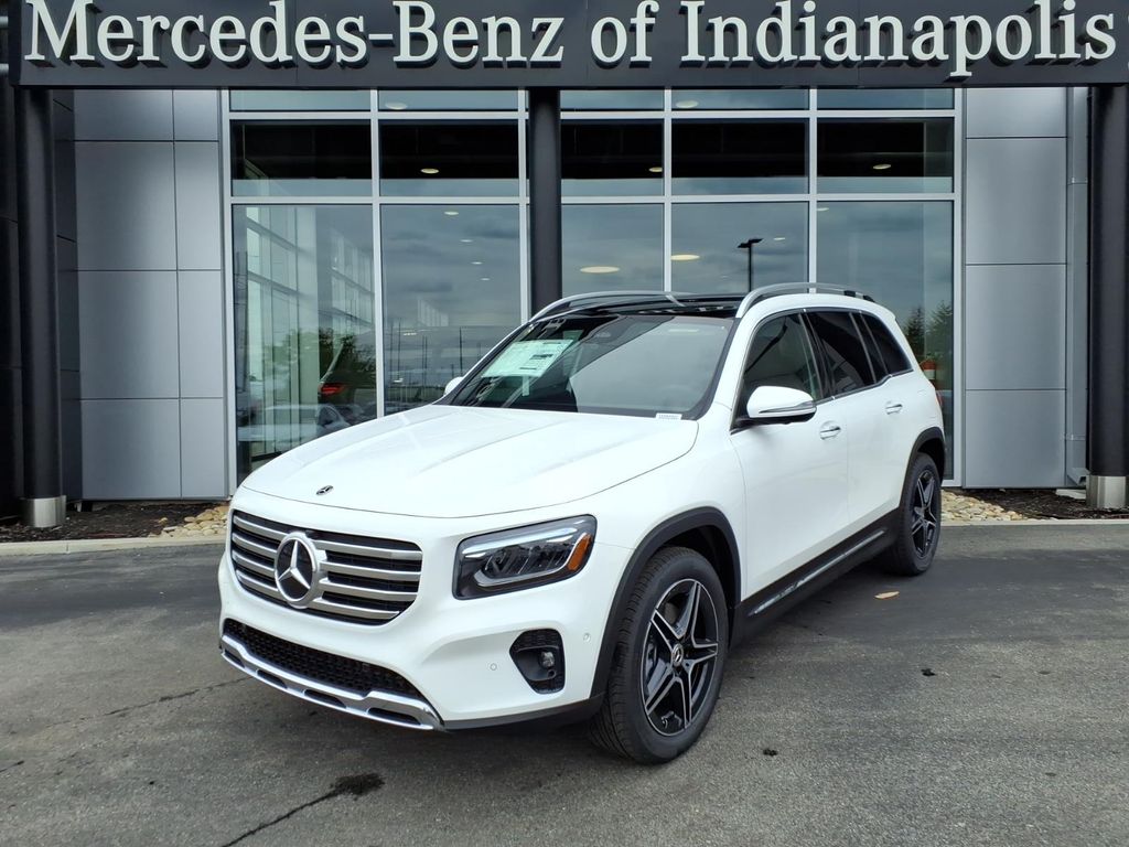 2026 Mercedes-Benz GLB GLB 250 4MATIC's photo