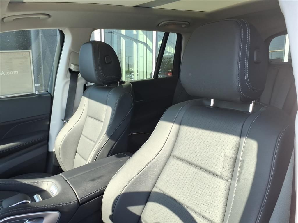 2026 Mercedes-Benz GLS Base - Photo 13