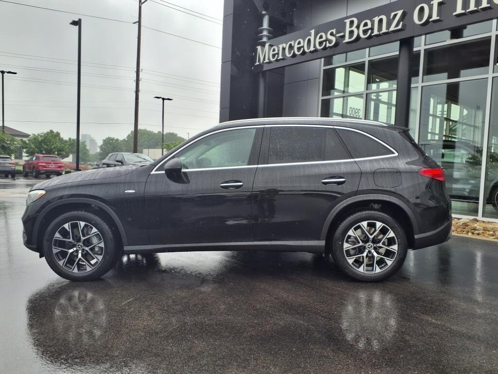 2025 Mercedes Benz GLC 350e 4MATIC photo 3