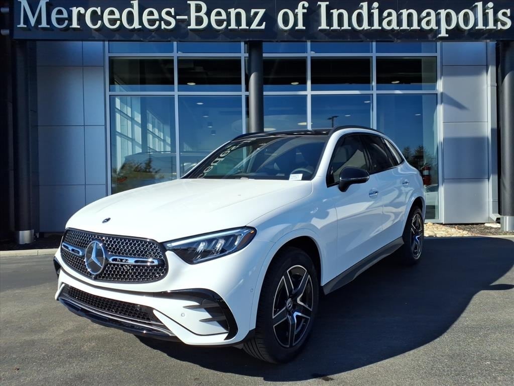 2026 Mercedes-Benz GLC Base's photo