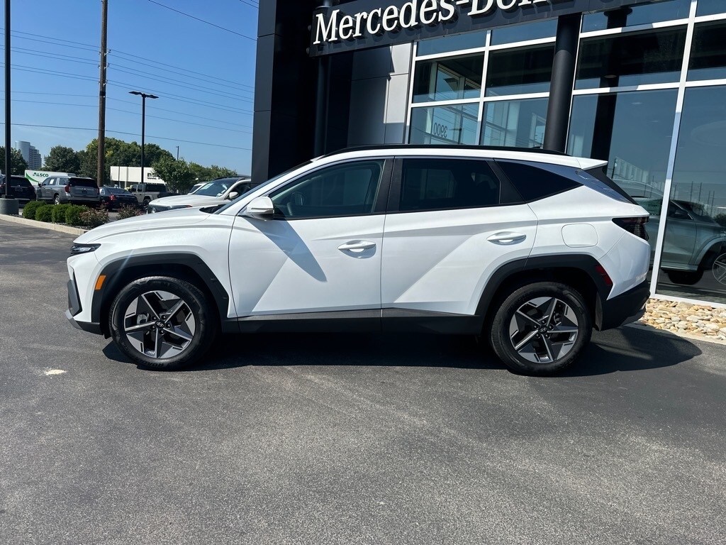 2025 Hyundai Tucson SEL Convenience photo 3