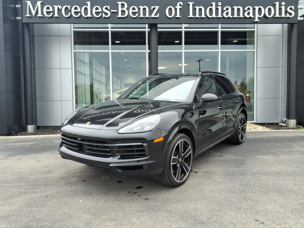 2023 Porsche Cayenne Platinum Edition's photo