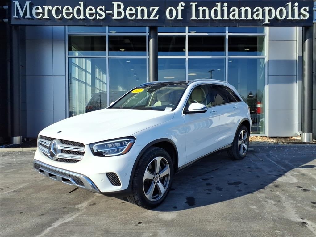 2022 Mercedes-Benz GLC GLC300's photo