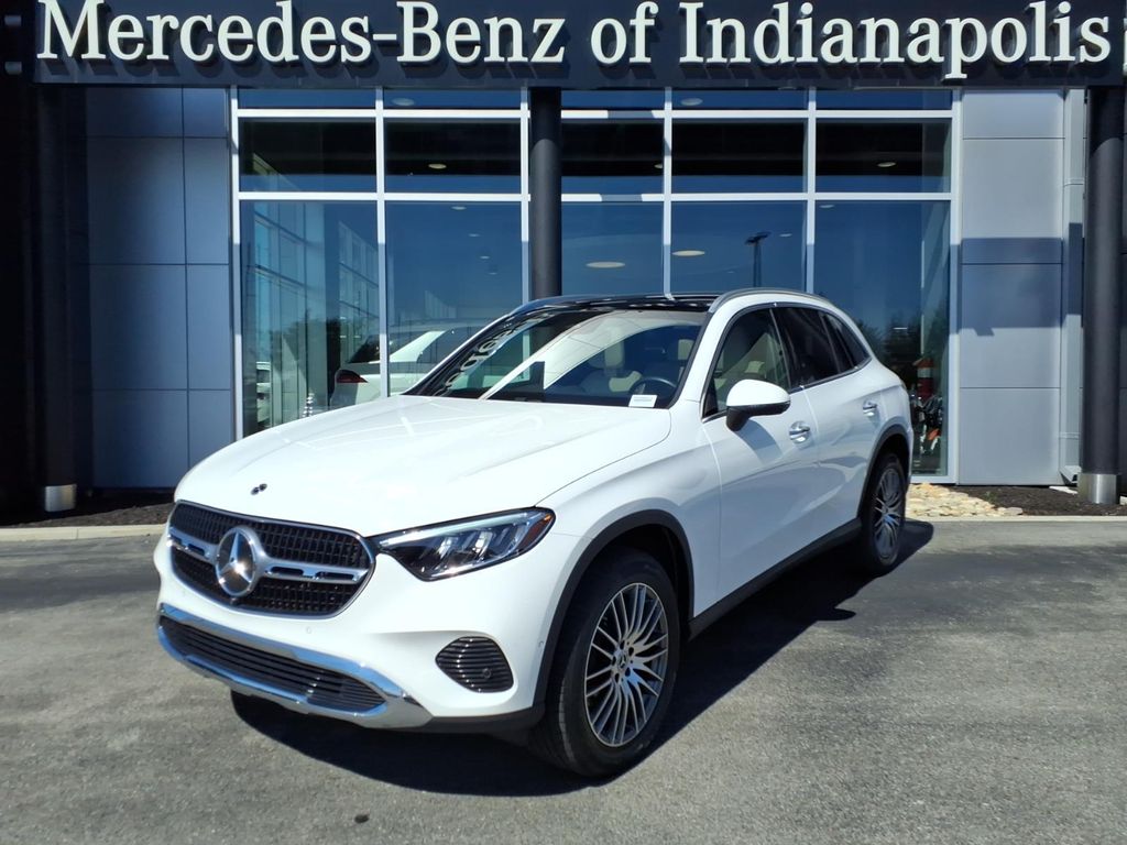2023 Mercedes-Benz GLC