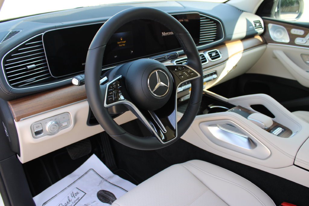 New 2026 Mercedes-Benz GLS 450 SUV