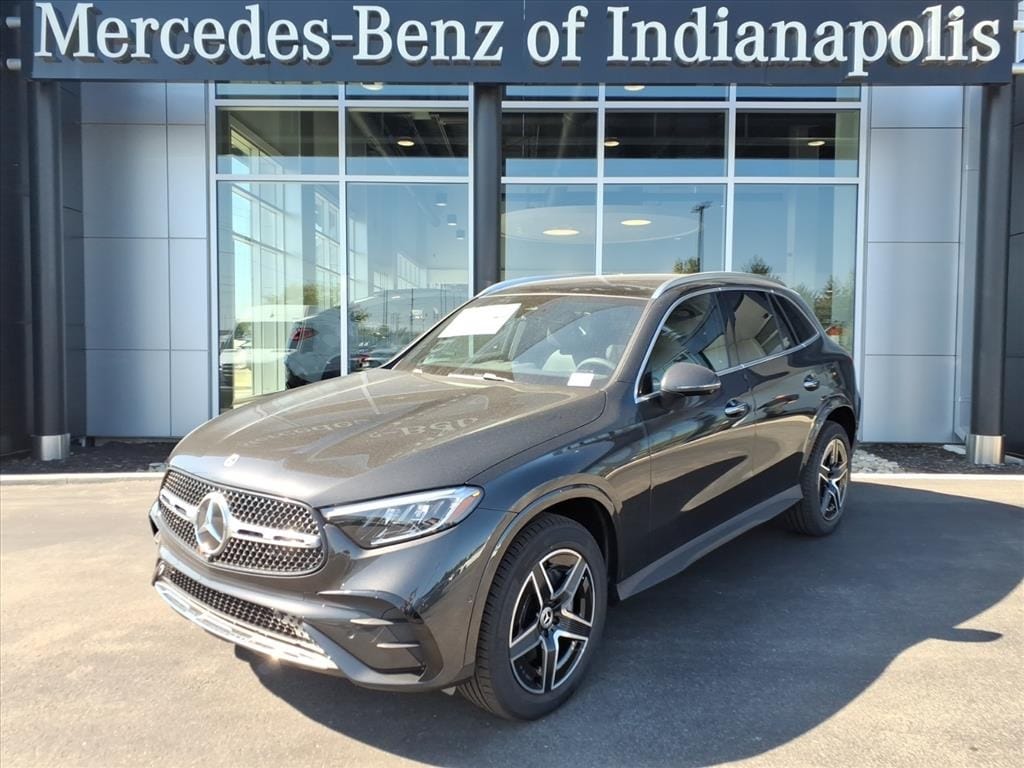 2026 Mercedes-Benz GLC Base's photo