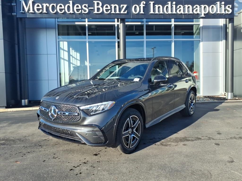 2026 Mercedes-Benz GLC Base's photo