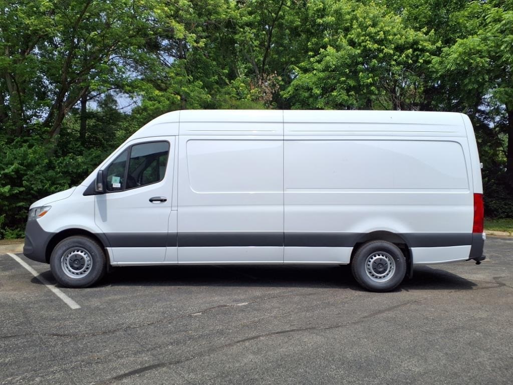 New 2025 Mercedes-Benz Sprinter 2500 High Roof 4-Cyl Diesel HO Van Cargo Van