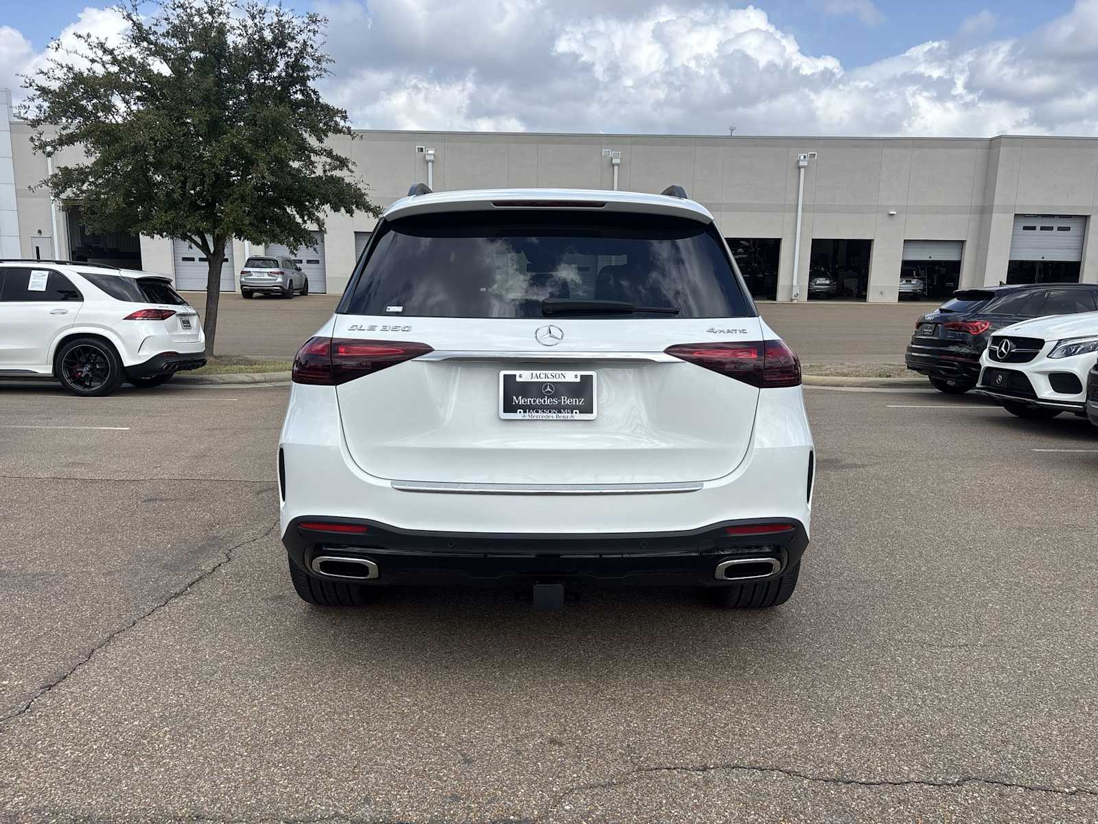 Thumbnail: 2026 Mercedes-Benz GLE - 5