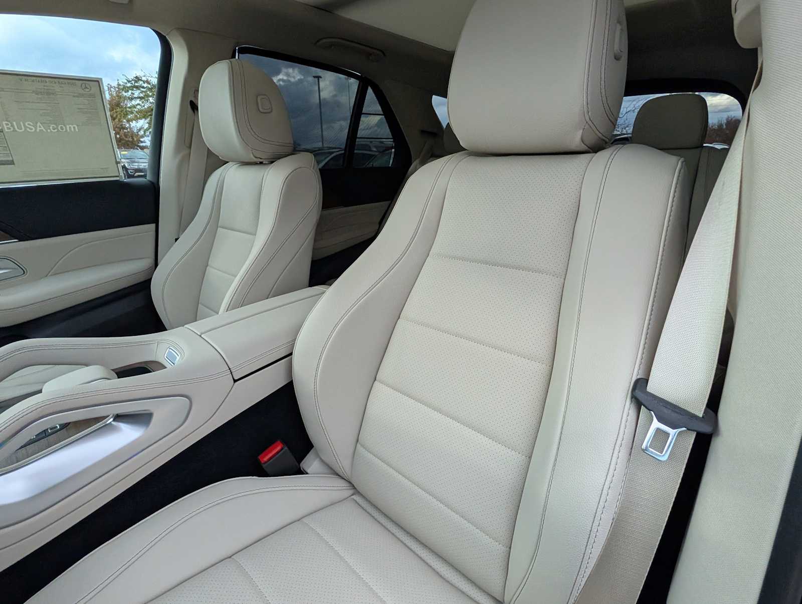 Thumbnail: 2026 Mercedes-Benz GLE - 16