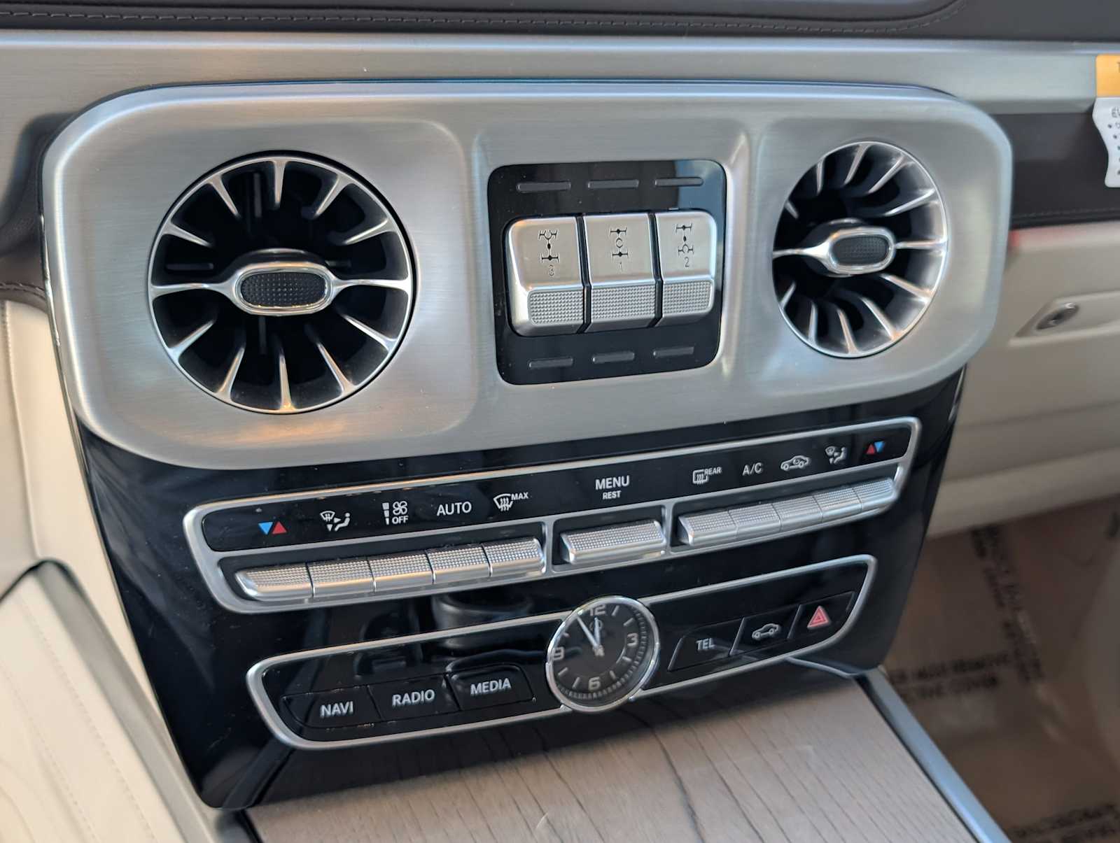 Thumbnail: 2024 Mercedes-Benz G-Class - 15