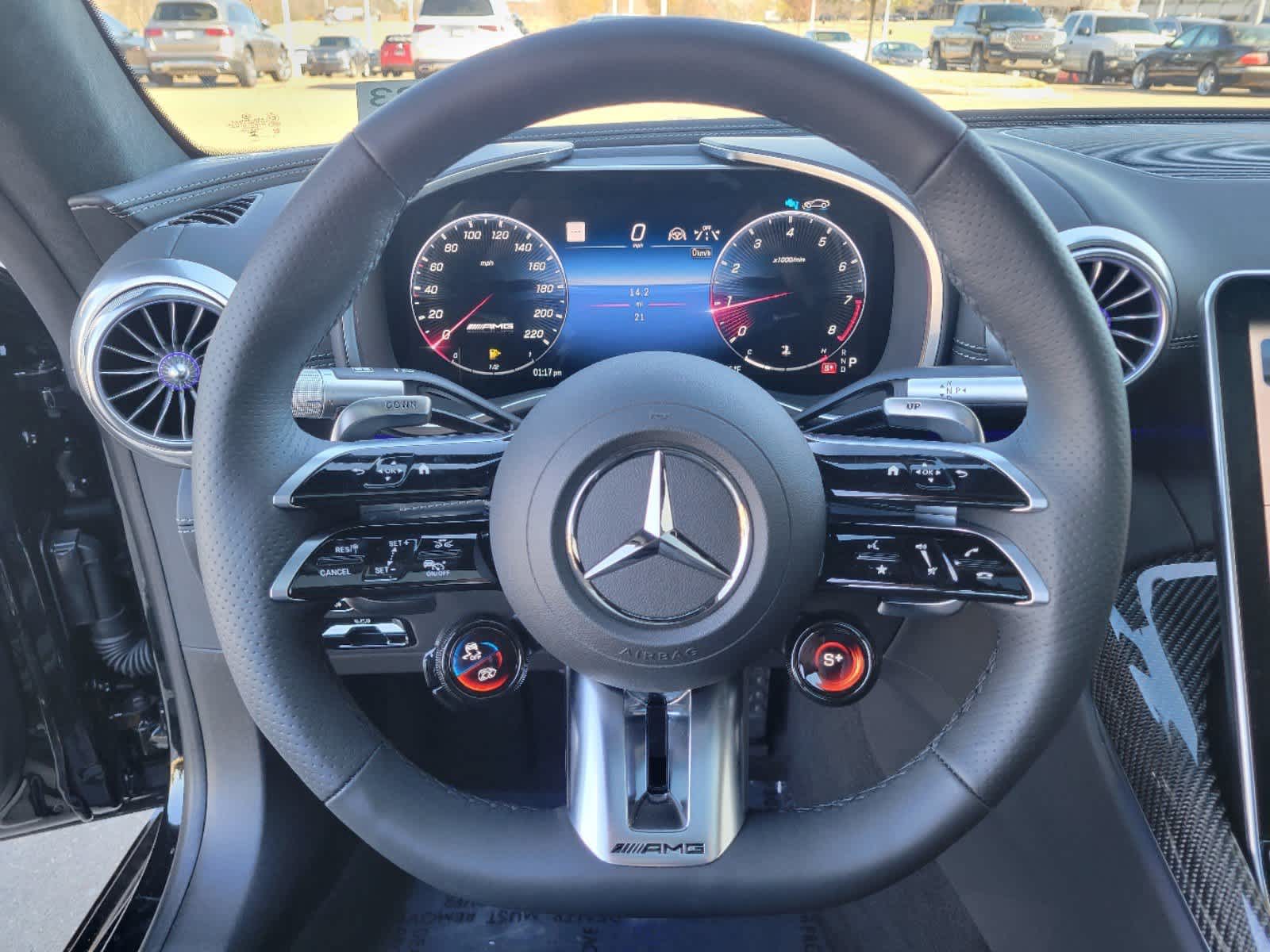 Thumbnail: 2025 Mercedes-Benz AMG GT - 18