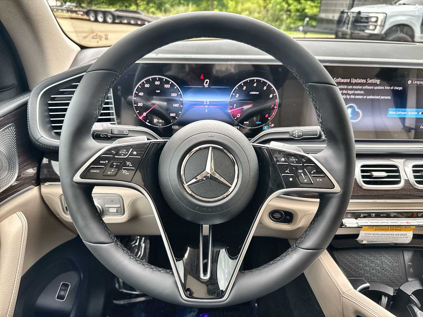 Thumbnail: 2026 Mercedes-Benz GLE - 21